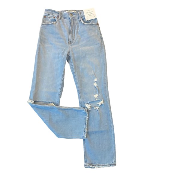 Abercrombie & Fitch Denim - Abercrombie Ultra High Rise Ankle Straight Jean Light Wash Size 26 NEW